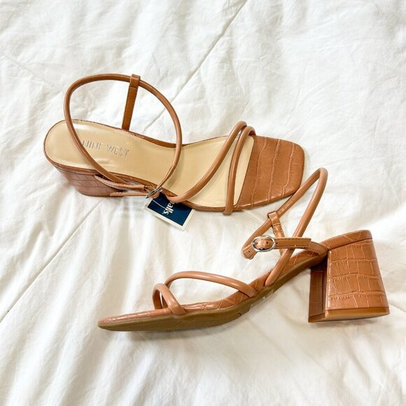 NWT Nine West Tan Strappy Block Heel Sandals Croc Embossed Women’s Size 8 - Picture 2 of 5